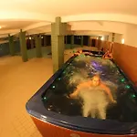 Daisy Budget Hotel *