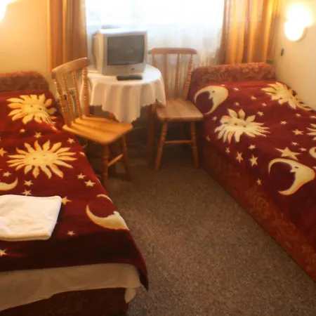 Hotel Daisy Budget