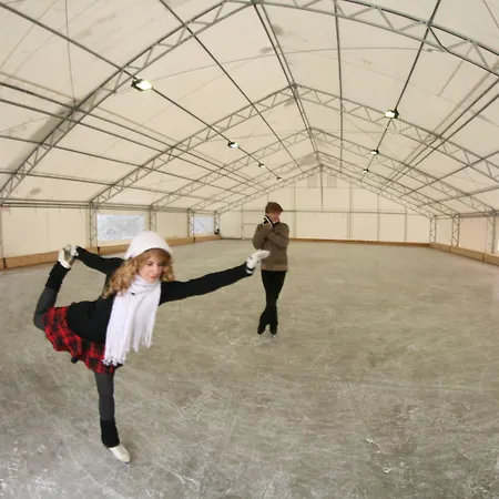 فندق Daisy Budget كراكوفيا