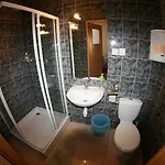 Daisy Budget Hotell *