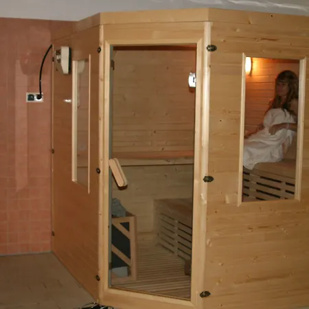 Daisy Budget * Krakkó